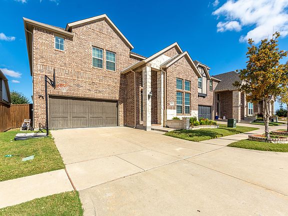 3rd image of 5708 Adair Ln