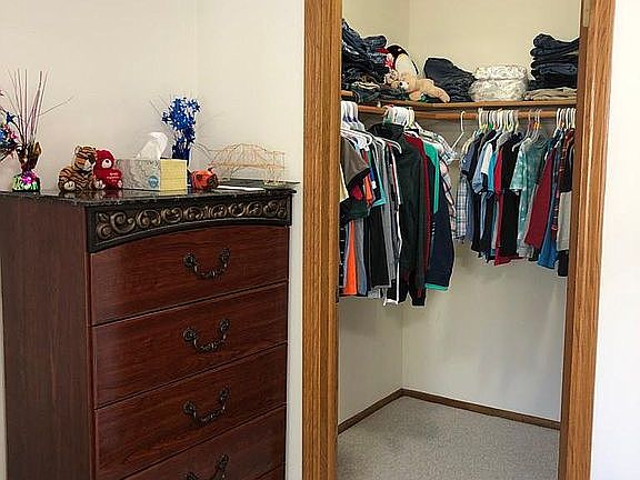 Walk in closet - Bedroom 2 