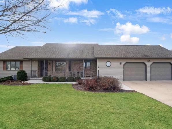 1005 W Lake St, Chilton, WI 53014
