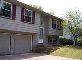 7968 Castle Rock Dr NE, Warren, OH