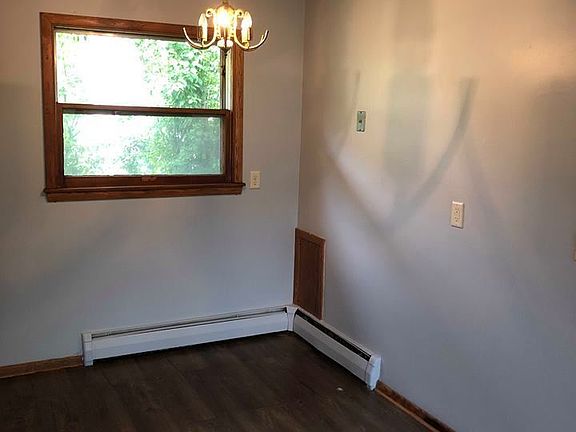 3rd image of 1350 Payne Ave APT 2