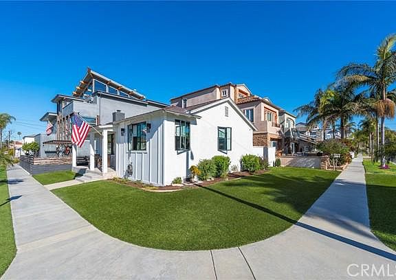 4th image of 1204 Pecan Ave