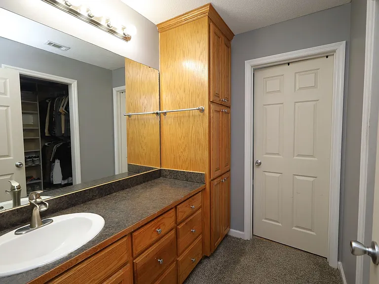 500 Bryson Cir — Photo 11