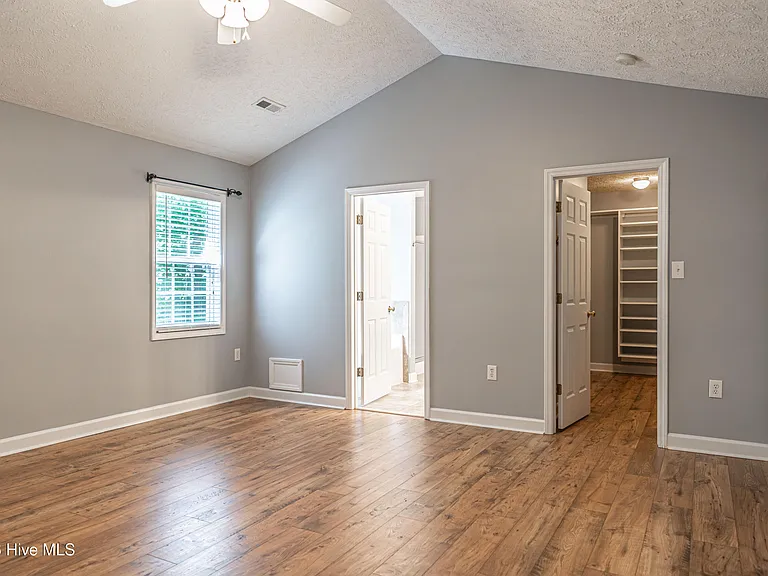 108 Silverburn Pl — Photo 18