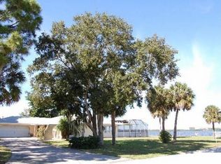 316 24th St NE, Bradenton, FL 34208