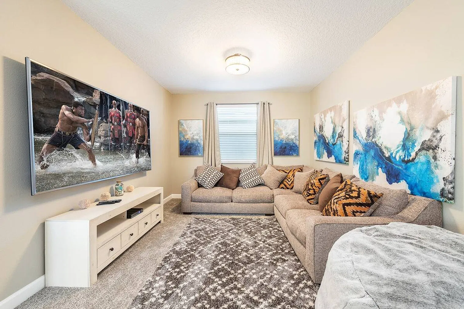 6 bed, 5.0 bath, $10,161 — Photo 2