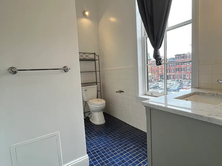 329 S 17th St #3 — Photo 9