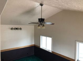 605 13th St, Circle, MT 59215