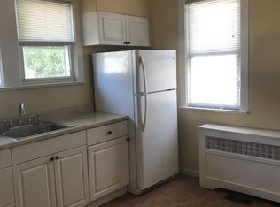 1031 Market St, Gloucester City, NJ 08030
