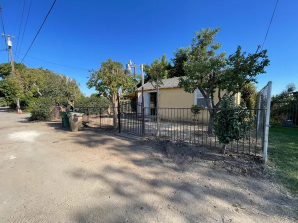 3139 E Heintz Aly, Acampo, CA 95220