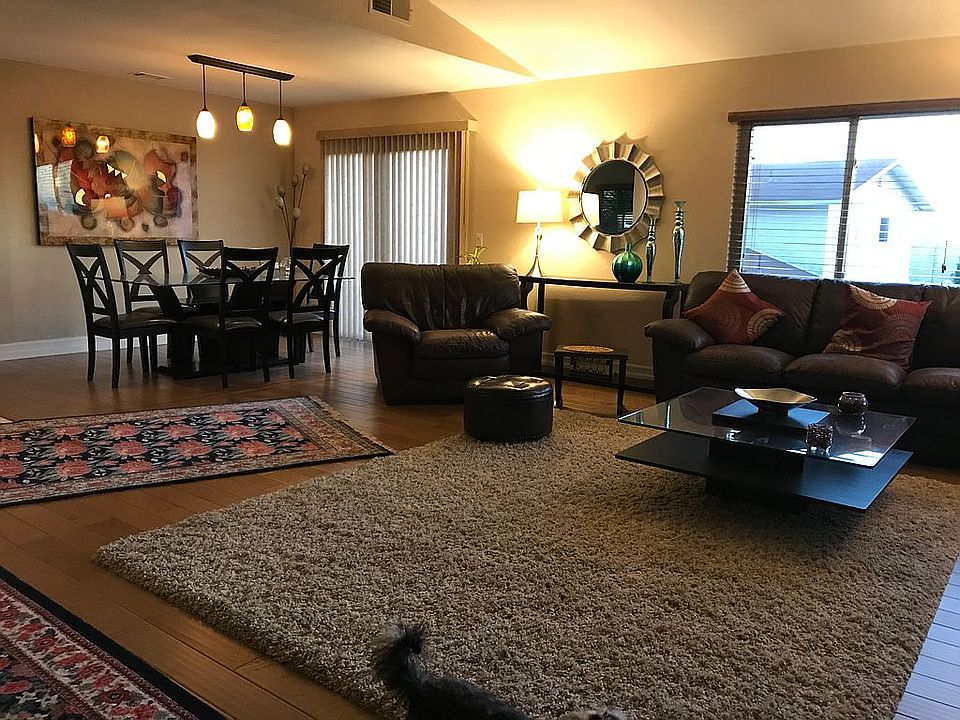 2nd image of 2416 Primrose Ave