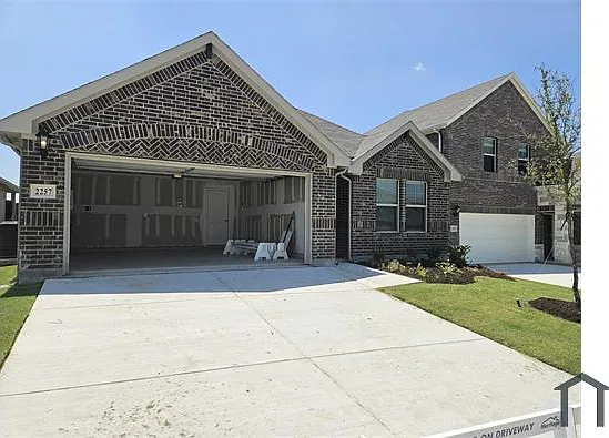 2257 Cliff Springs Dr
