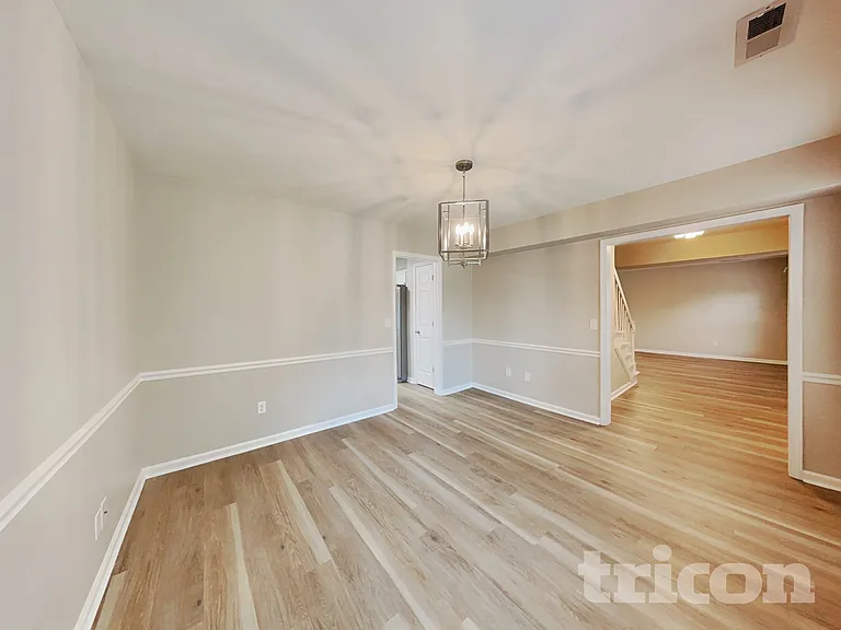 1700 Kildare Woods Dr — Photo 5
