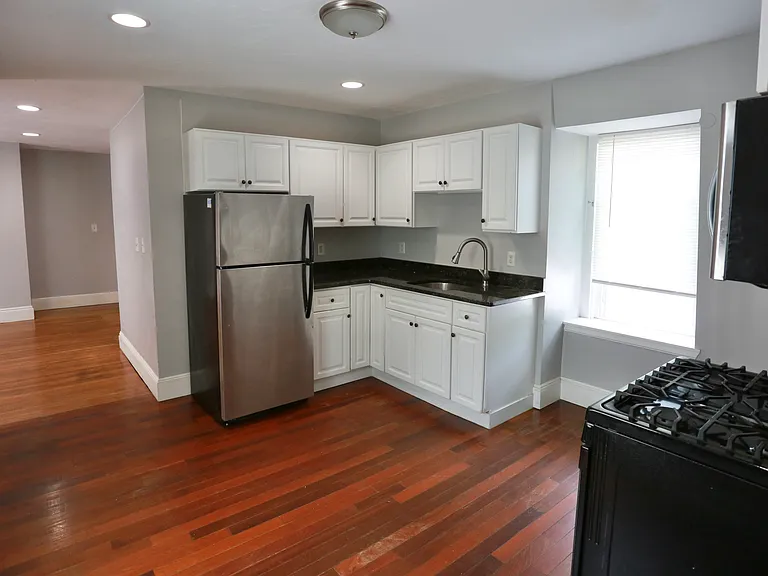 113 Pierce St #2 — Photo 11