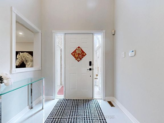 3rd image of 5 Jardin Hill Ct