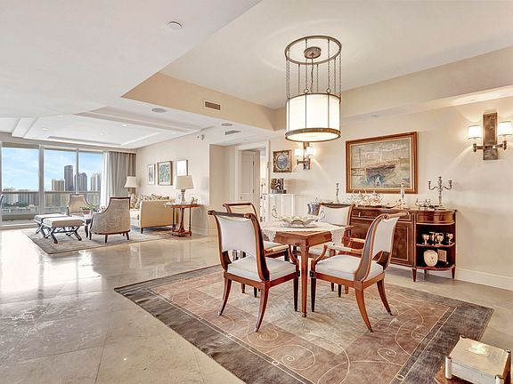 5th image of 6000 Island Boulevard #2806