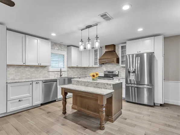 1904 Alston St, Arlington, TX 76013