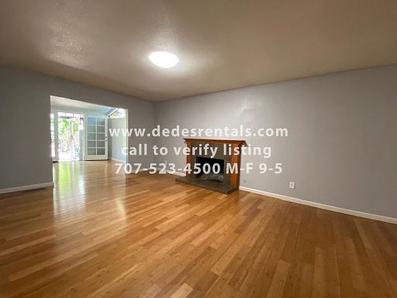 3rd image of 407 Parkview Dr