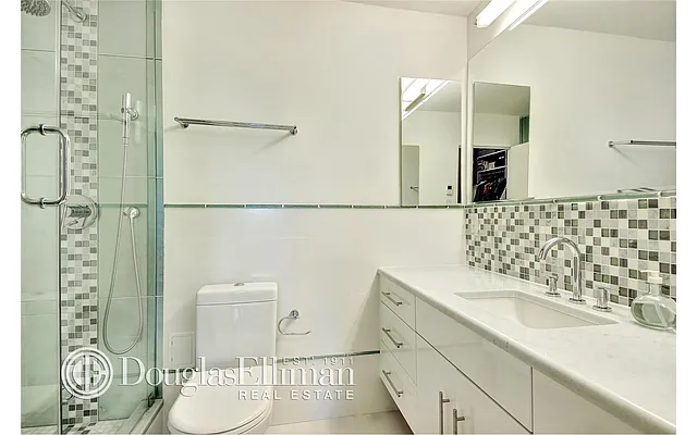 Sold by Douglas Elliman | media 15