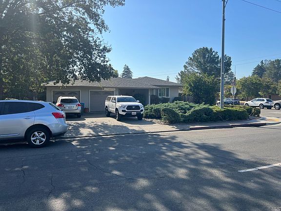 3rd image of 10 San Marin Dr