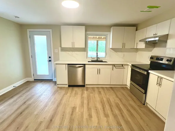 2525 Vivian Rd, Whitchurch Stouffville, ON