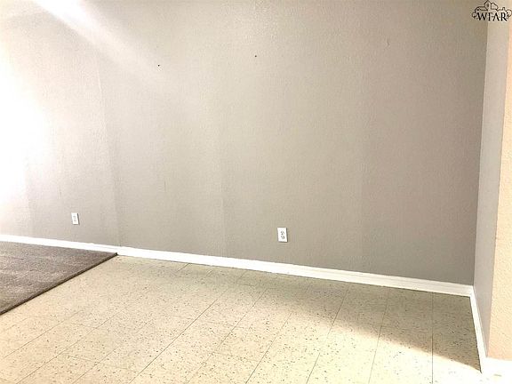 4th image of 4105 Latricia Ln