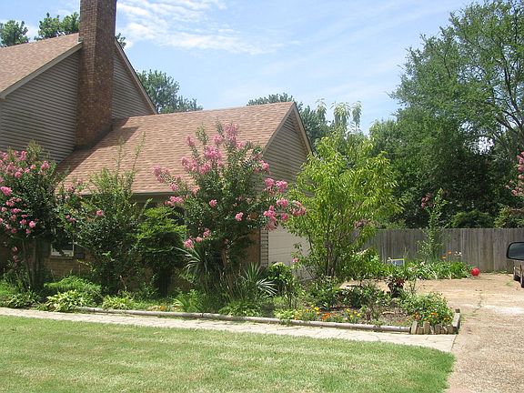 2nd image of 2907 Mikeyair Dr