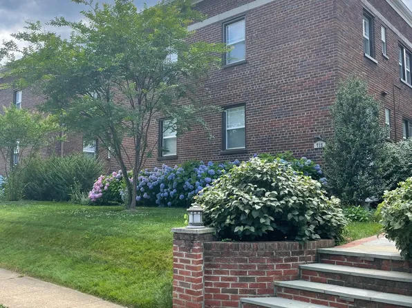 700-724 N Monroe St, Arlington, VA 22201