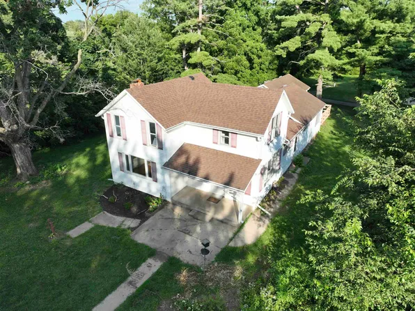 2313 4th St, Oregon, IL 61061