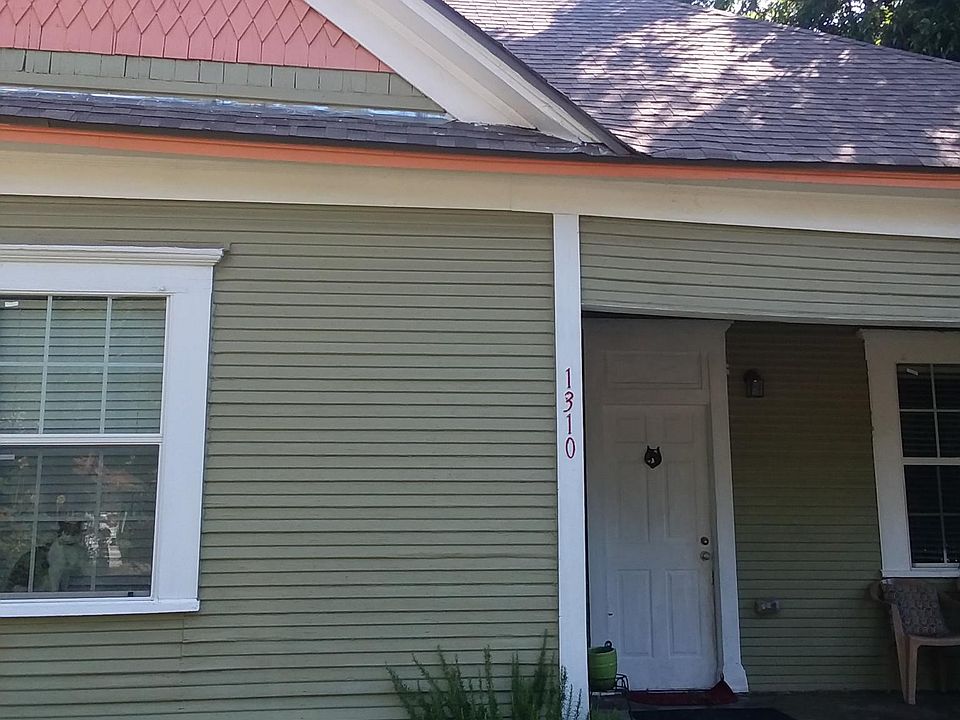 2nd image of 1310 Denver Ave