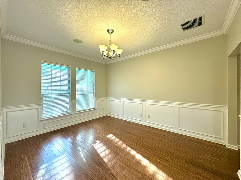 900 Paradise Ln — Photo 25