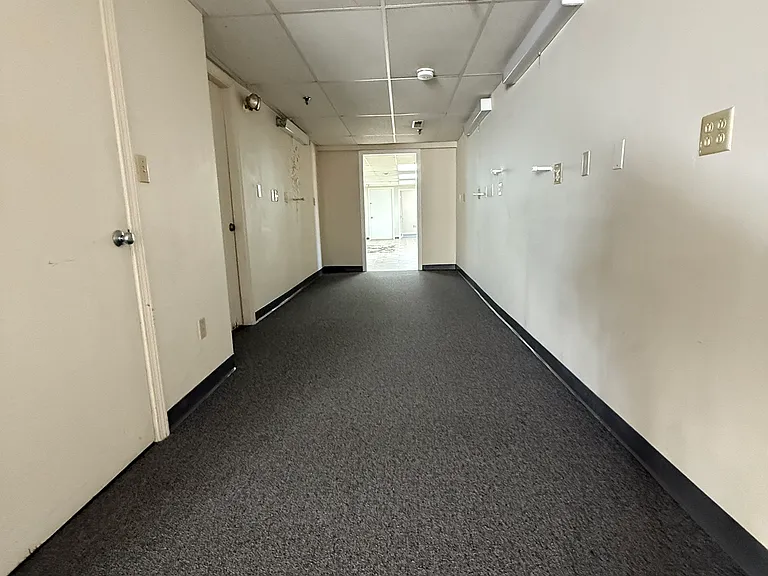 6 Nichols St #3 — Photo 8
