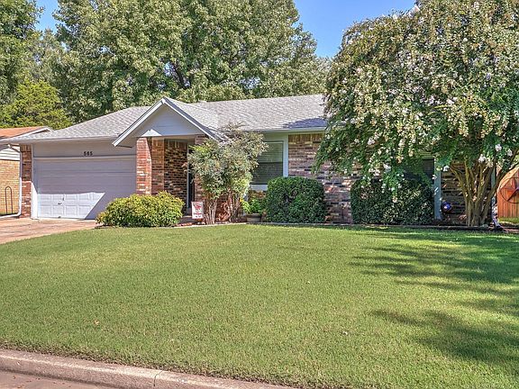 2nd image of 565 E 139th Pl S