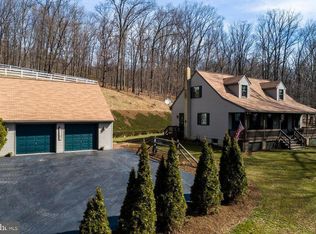 142 Vale Dr, Boyertown, PA 19512