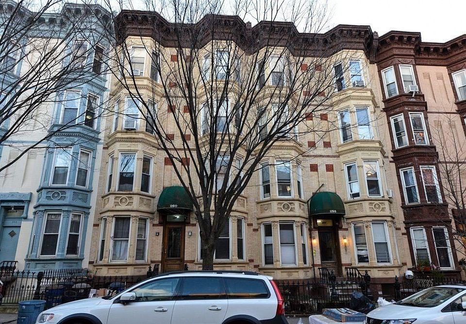 2nd image of 258 12th St