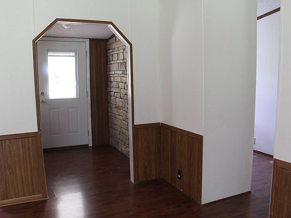 2nd image of 4614 Dock Rd
