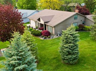 2405 Deerpath Dr, Sandusky, OH 44870