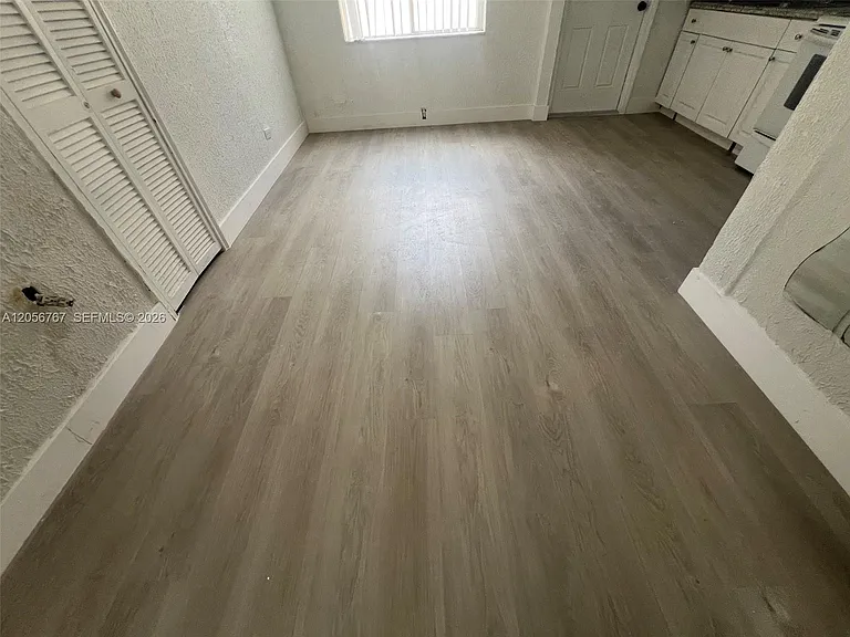 1326 SW 6th St #10 — Photo 12