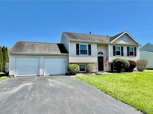 4223 Pisces Cir, Liverpool, NY 13090