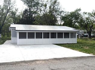 910 N Ash St, Mountain View, MO 65548