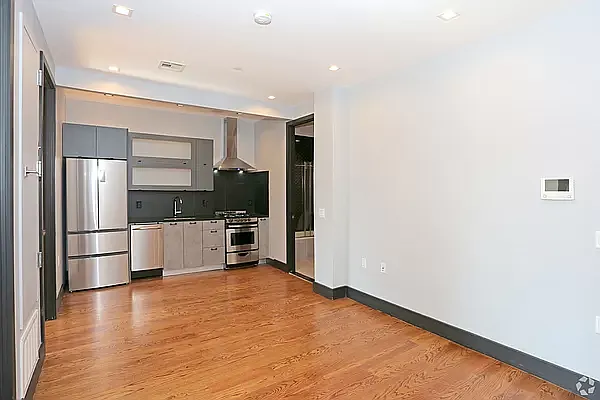 15 Cedar St #3F — Photo 1