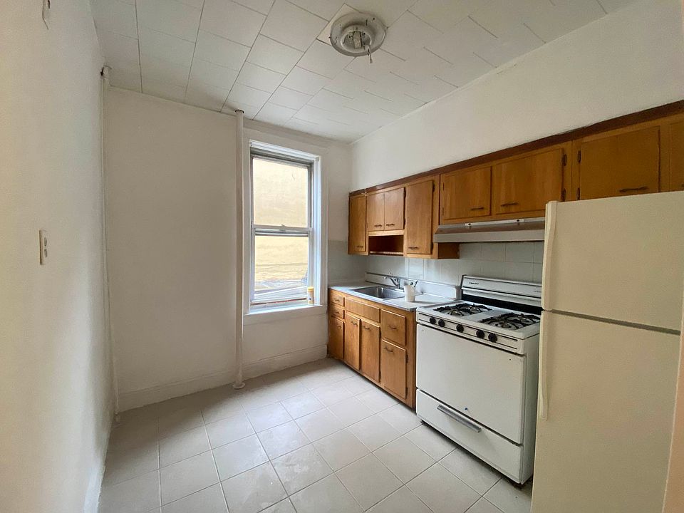 1st image of 48-08 Skillman Ave #3