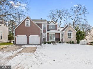 5 Lakeworth Dr, Berlin, NJ 08009