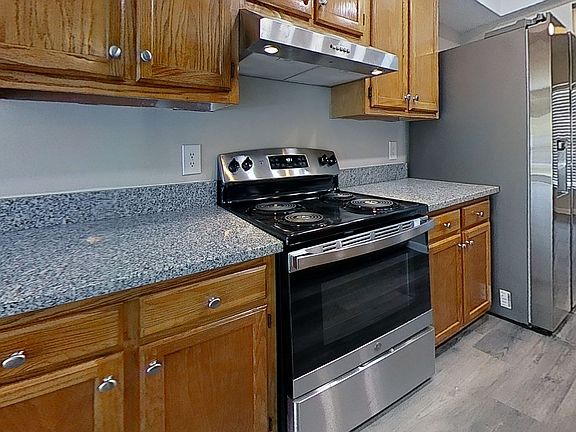 3rd image of 4105 Eastridge Dr