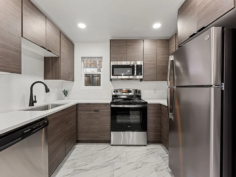 1224 Jay St — Photo 7
