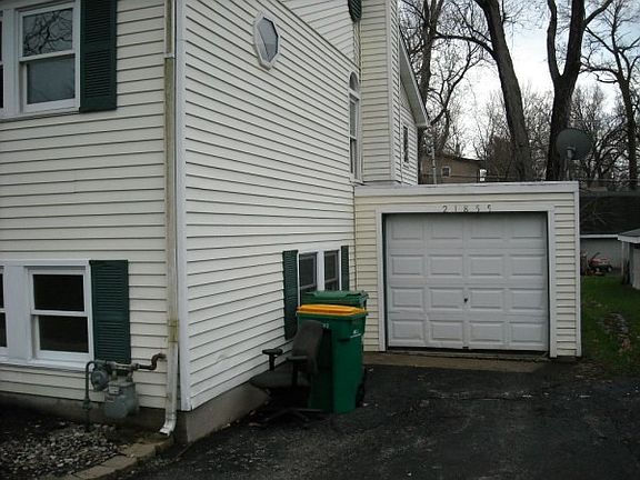 4th image of 21855 W 4th Ave
