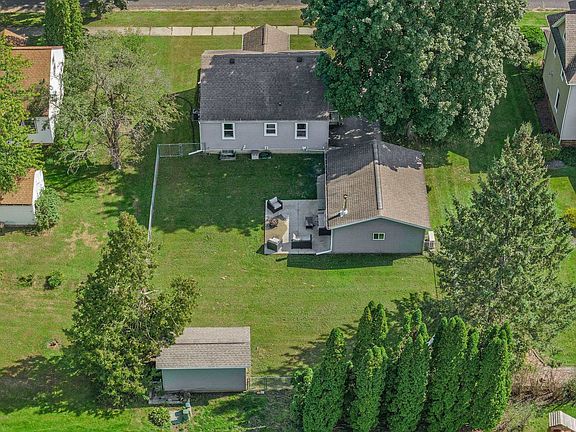 5th image of 512 Ellinwood Ave