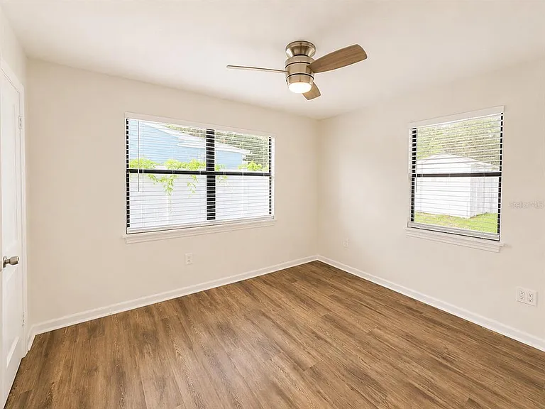 7301 N Dartmouth Ave — Photo 12