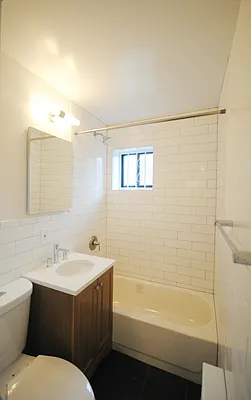 Rented by Bold New York | media 19