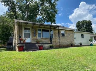 1512 Old Cowan Rd, Winchester, TN 37398